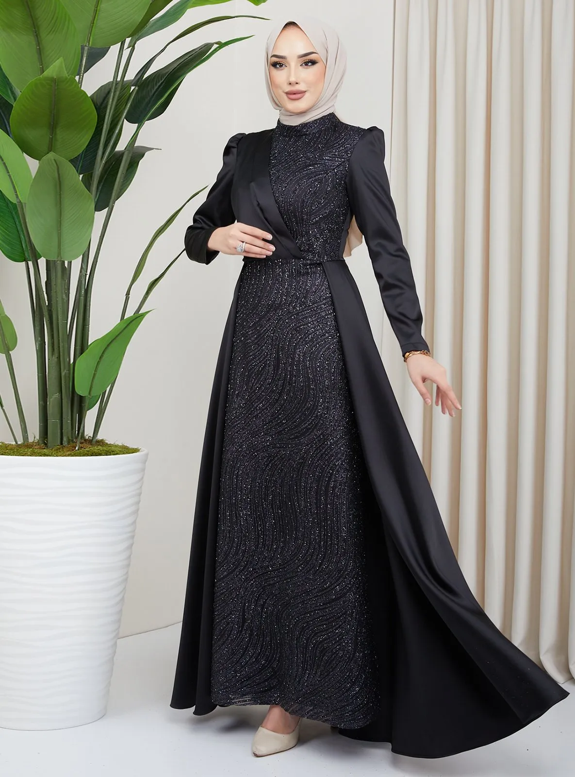 Black - Unlined - Crew neck - Modest Evening Dress