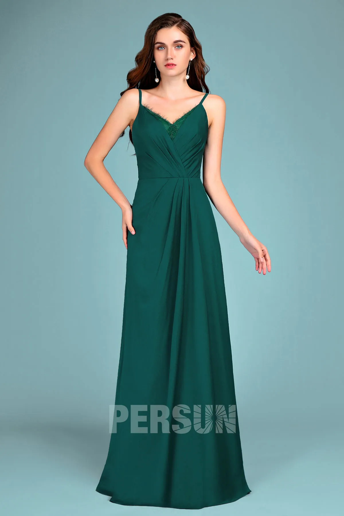Robe soirée mariage verte longue col en V embelli de dentelle